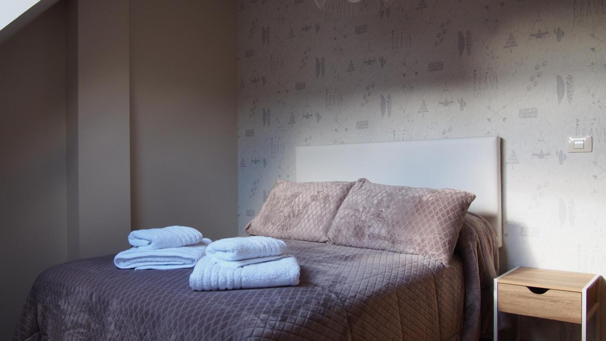 Arel Duplex Apartment Lugo Luaran gambar